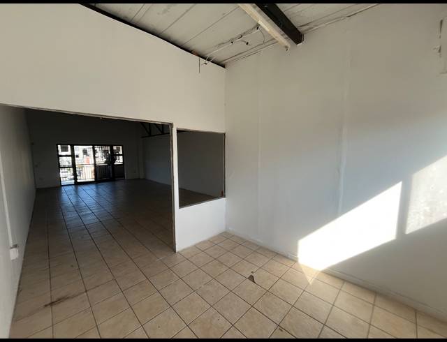 60M² BUSINESS TO LET IN PARKLANDS